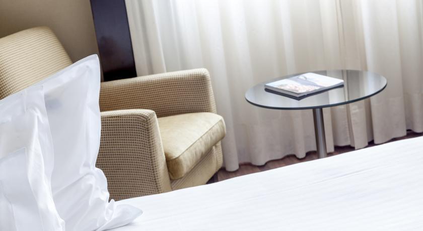 Ac Hotel Oviedo Forum By Marriott מראה חיצוני תמונה