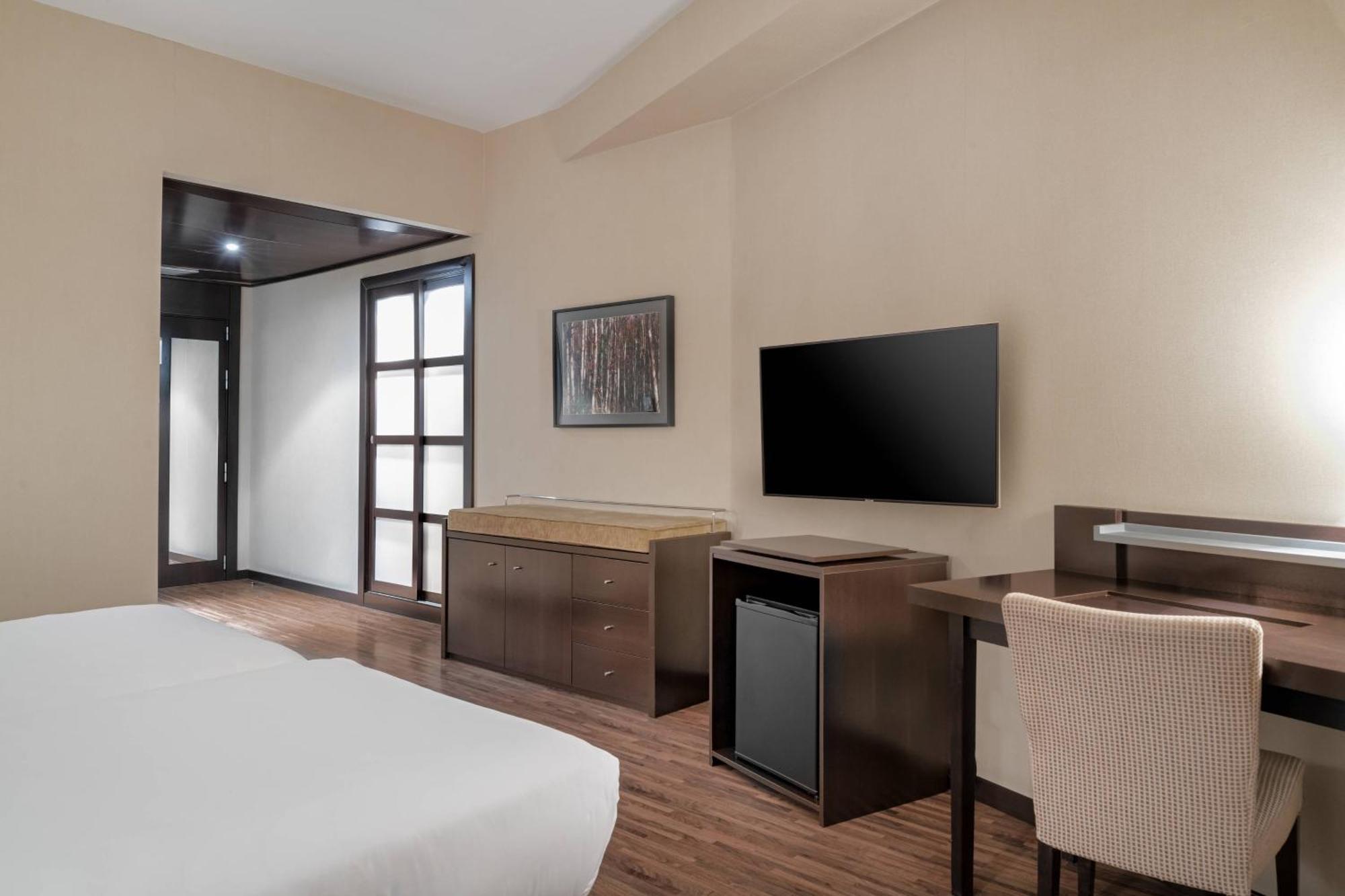 Ac Hotel Oviedo Forum By Marriott מראה חיצוני תמונה