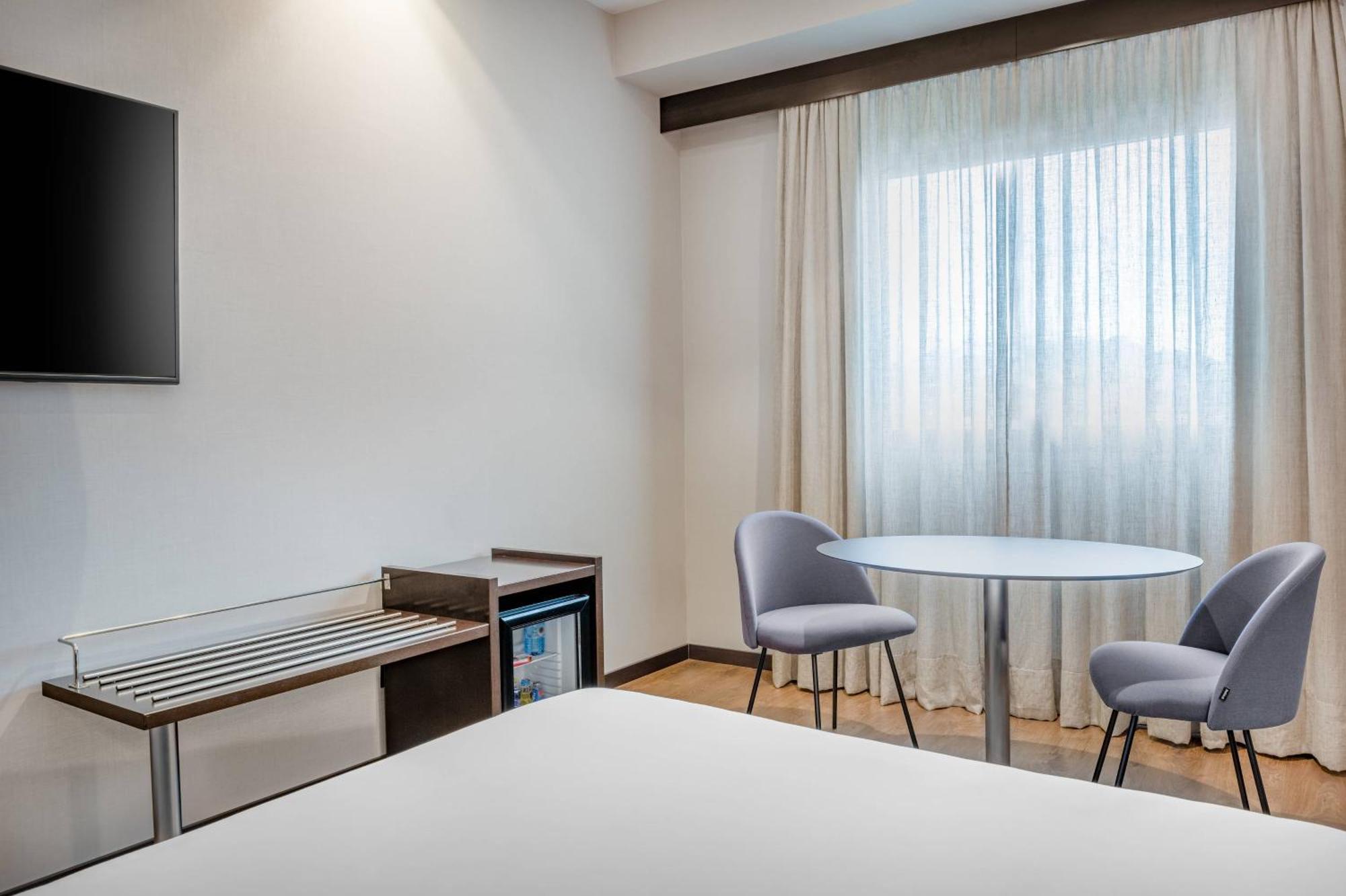 Ac Hotel Oviedo Forum By Marriott מראה חיצוני תמונה
