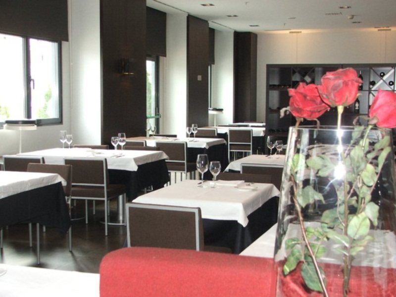 Ac Hotel Oviedo Forum By Marriott מראה חיצוני תמונה